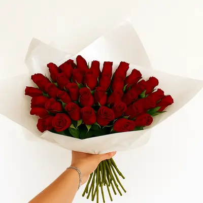 זר יוקרתי 40 ורדים אדומים